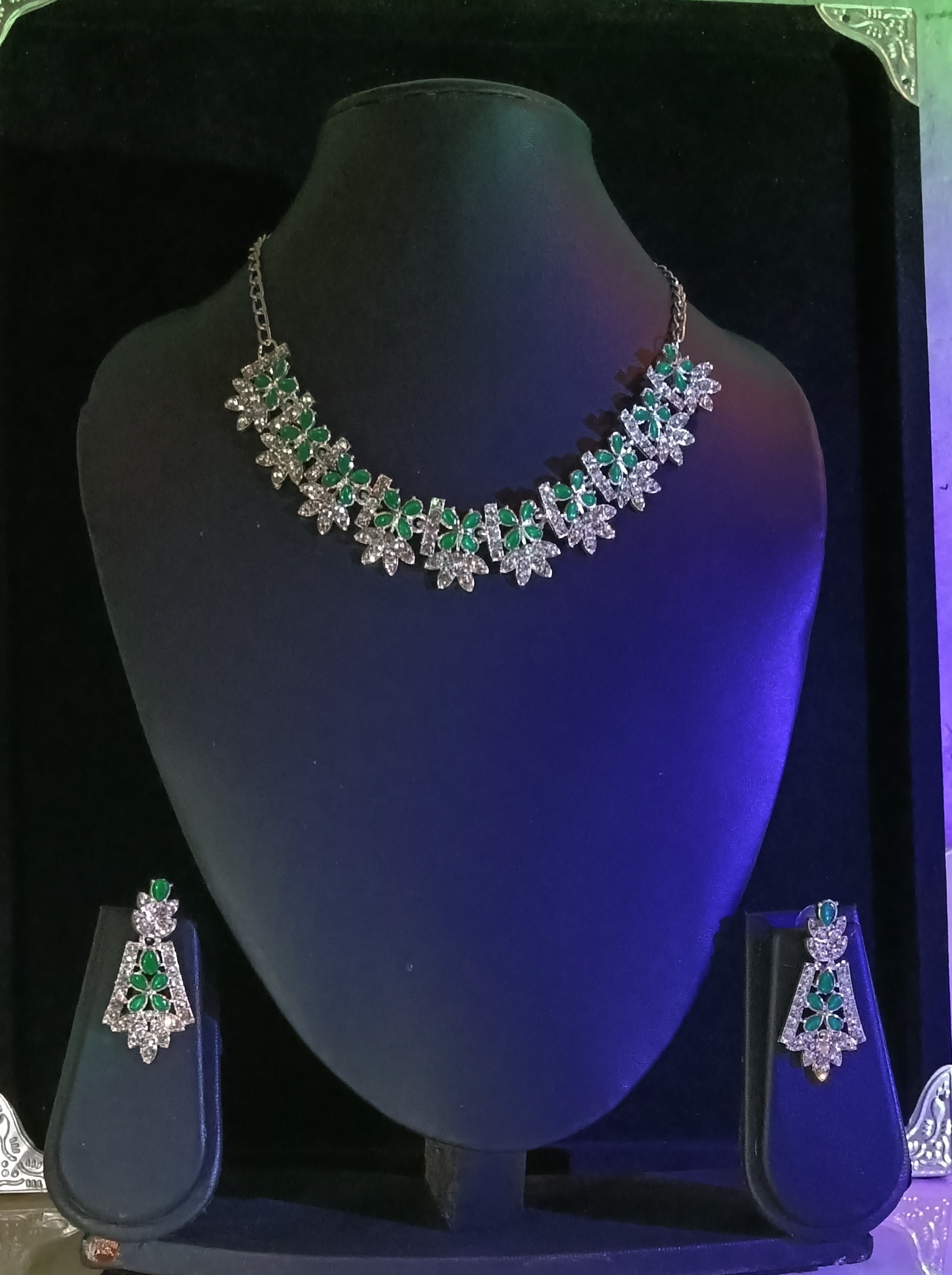elegant emerald green american diamond necklace set with earrings & maang tikka elegant emerald green american diamond necklace set with earrings & maang tikka